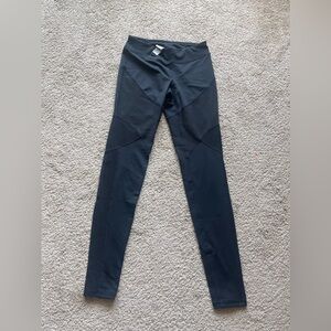 Champions leggings size XS black color ***note: No return